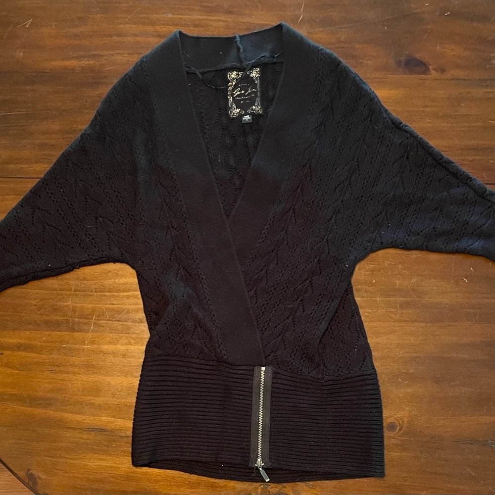 Los angeles black sweater